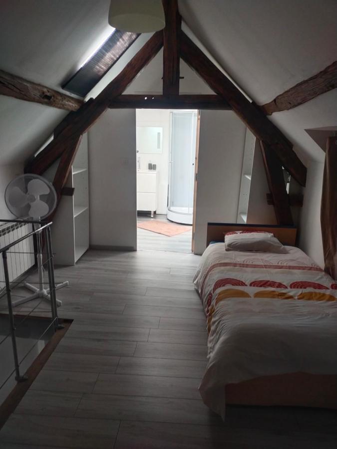 Hotel Bord De Loire Gien Exterior foto